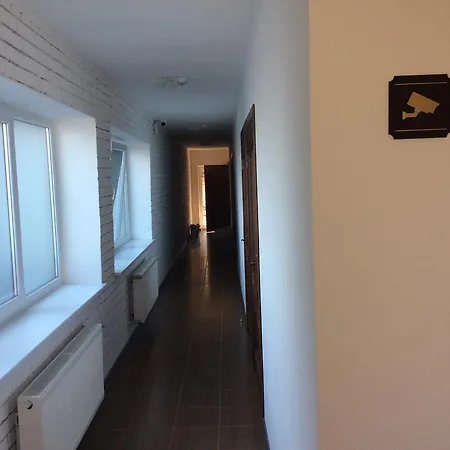 Travel Hotel *